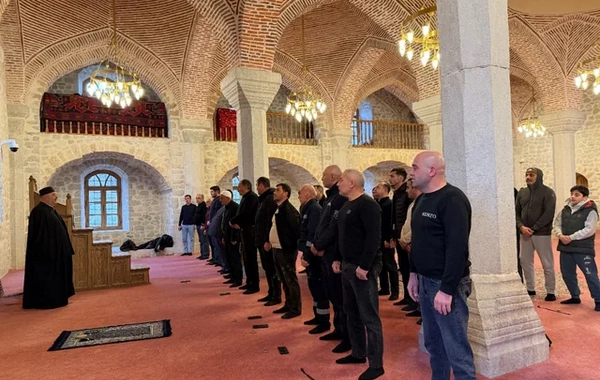 Şuşada bayram namazı qılınıb