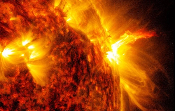 Землю накроет сильная магнитная буря  из-за вспышки на Солнце