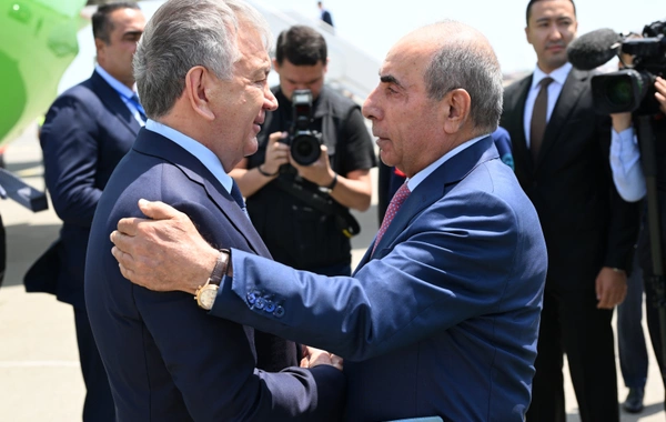 Özbəkistan Prezidenti Şavkat Mirziyoyev Azərbaycana dövlət səfərinə gəlib