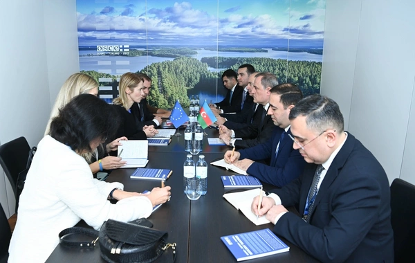 Ceyhun Bayramov Kaya Kallasla regional məsələləri müzakirə edib