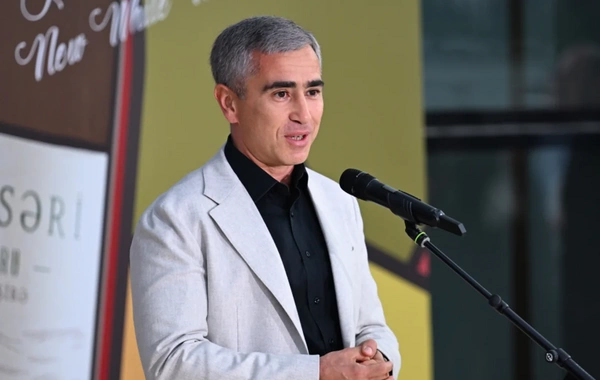 Heydər Əliyev Mərkəzində perulu rəssamın fərdi sərgisinin açılışı olub