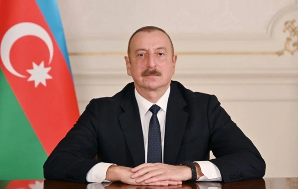 İlham Əliyev Dövlət Bayrağı Günü münasibətilə paylaşım edib