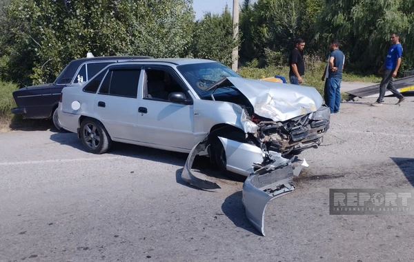Kürdəmirdə zəncirvari yol qəzası olub, iki nəfər xəsarət alıb