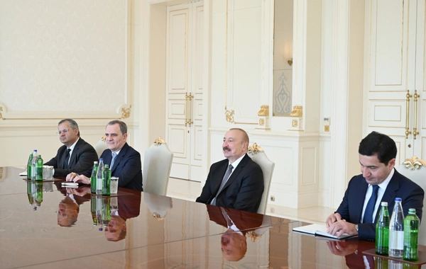 Prezident İlham Əliyev ABŞ Senatının Xarici Əlaqələr Komitəsinin üzvünü qəbul edib