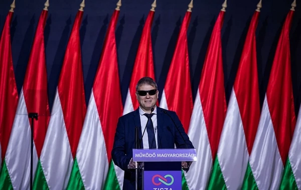 Macarıstanda ilk: görmə məhdudiyyətli siyasətçi nazir təyin olundu