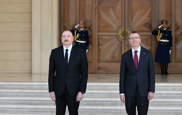 Latviya Prezidentinin rəsmi qarşılanma mərasimi olub