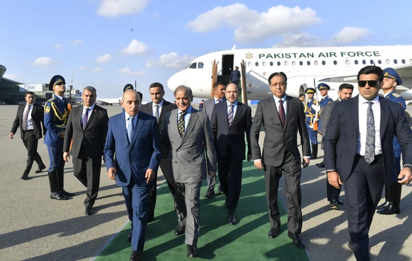 Pakistanın Baş naziri Məhəmməd Şahbaz Şərif Azərbaycana səfərə gəlib