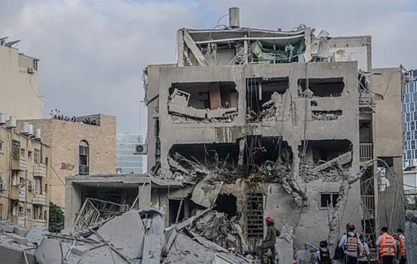 İsrail İranın yeni raket hücumu barədə məlumat verdi