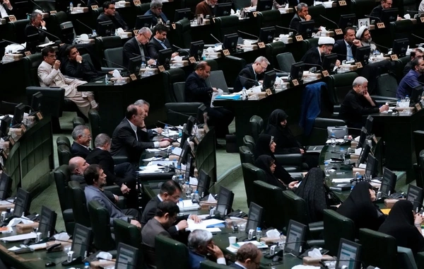 İran parlamentinin sədri ABŞ-yə xəbərdarlıq edib