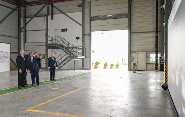 Prezident İlham Əliyev Qaradağ rayonunda kağız və gigiyenik məhsulların istehsalı müəssisəsinin açılışında iştirak edib
