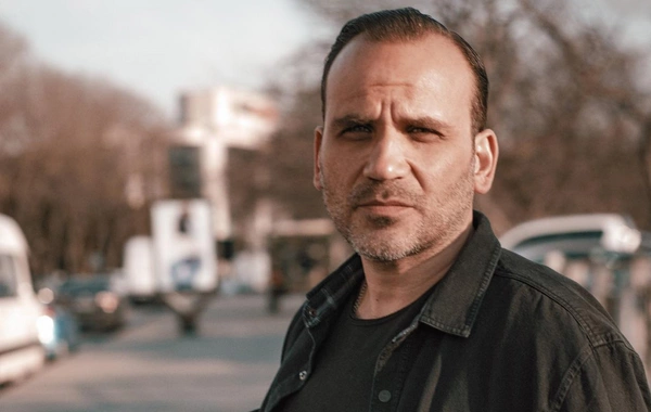 Tanınmış aktyor özəl məktəblərdəki  elit görüntülü təhsili qınadı