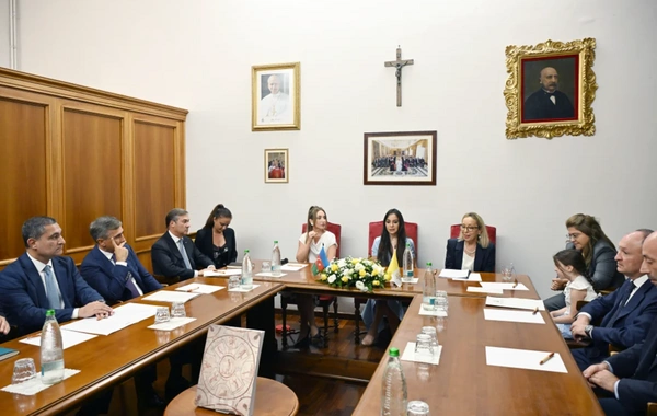 Romada Leyla Əliyeva ilə Müqəddəs Arxeologiya üzrə Pontifik Komissiyasının katibinin görüşü olub