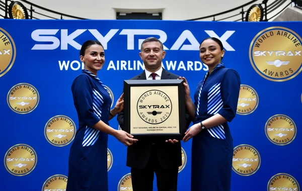 "Skytrax" AZAL-ı yenidən Mərkəzi Asiya və MDB-nin ən yaxşı regional aviaşirkəti elan etdi