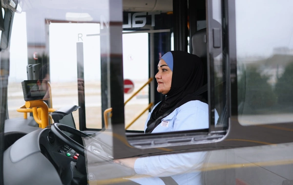 Avtobus idarə edəcək qadın sürücülər üçün təlimlər davam edir