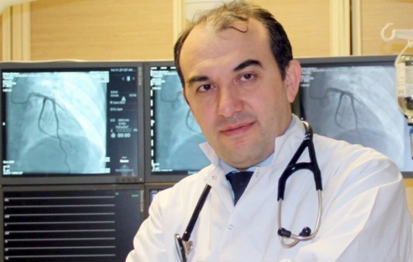 Mərkəzi Klinikanın həkimi əməliyyat etdiyi xəstəyə baxmadı: Pasiyent ertəsi gün öldü