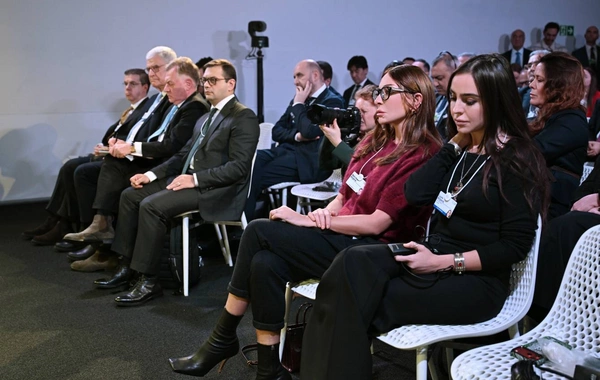 Президент Ильхам Алиев принял участие в панельном заседании на тему "Определение экономической идентичности Евразии" в Давосе