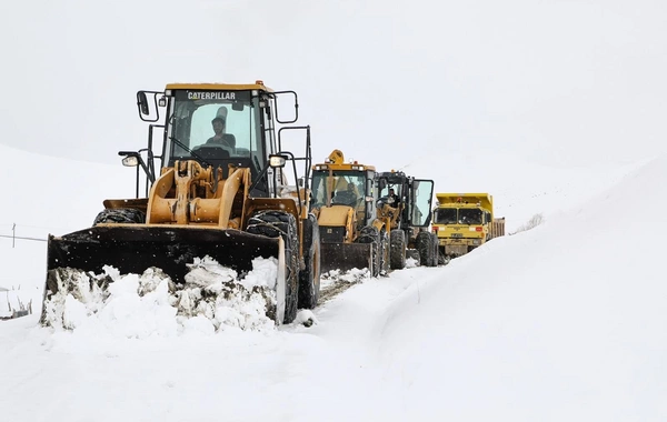 Apreldə Türkiyəyə yağan qarın hündürlüyü hamını təəccübləndirdi