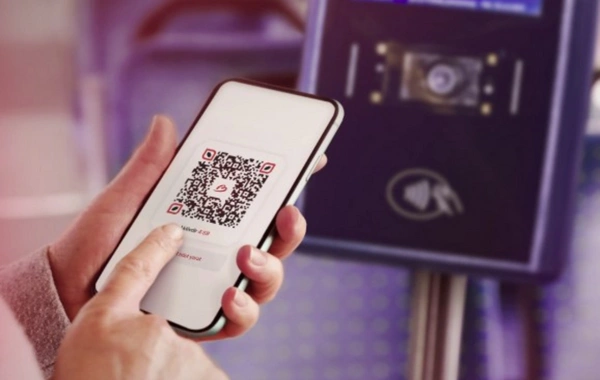 Почему пассажиры теряют деньги при оплате проезда по QR-коду?