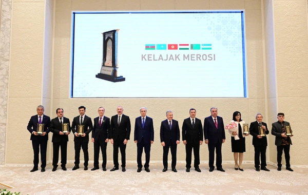 İlham Əliyev Daşkənddə "Gələcəyin İrsi" Beynəlxalq Mükafatının təqdimat mərasimində iştirak edib
