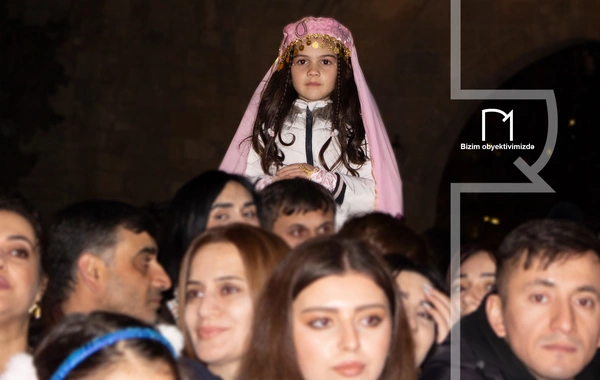 İçərişəhərdə təntənəli bayram tonqalı qalanıb