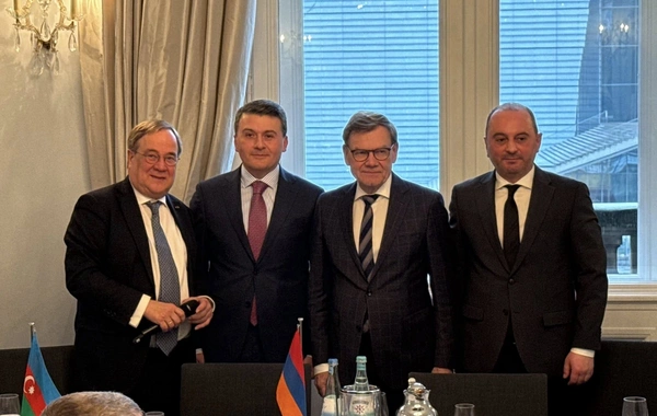 Almaniya XİN başçısı azərbaycanlı və ermənistanlı səfirlərlə bir arada