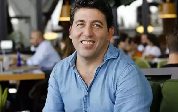 Tanınmış aktyor "Makler" oldu