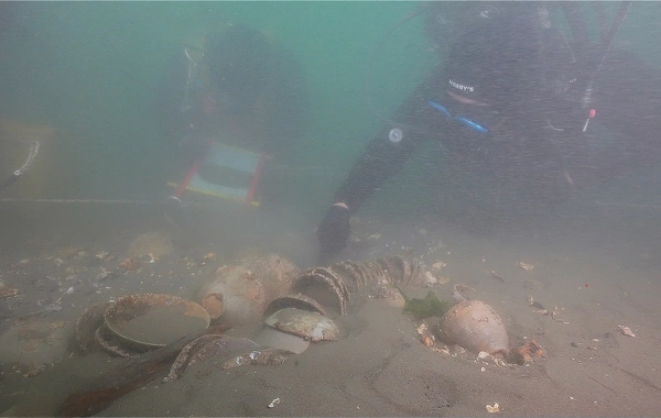 Cənubi Koreyada 600 illik ticarət gəmisi tapılıb