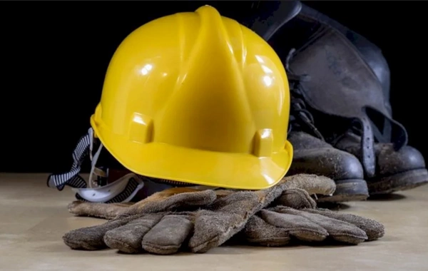 Fəhlə iş zamanı həyatını itirdi