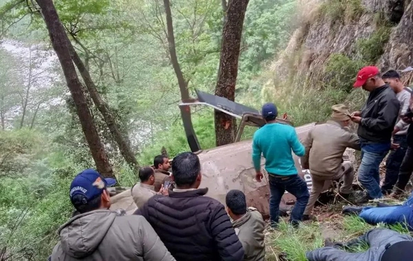 Hindistanda helikopter qəzası: 5 nəfər həyatını itirdi