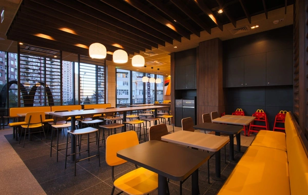 "McDonald"s Azərbaycan" Yeni Yasamalda restoran açdı