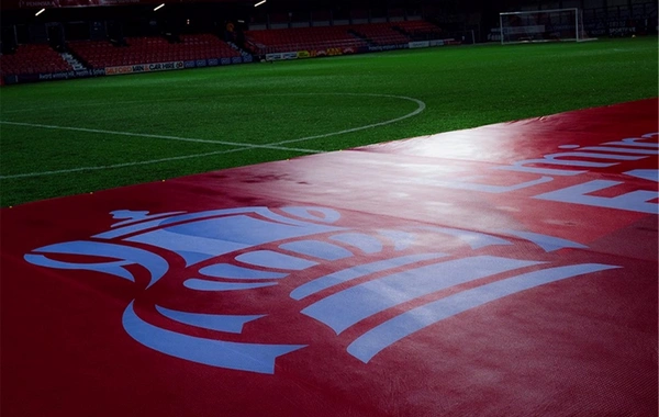 Meydanın donması səbəbindən İngiltərə klublarının oyunu təxirə salınıb