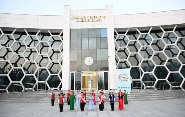 Leyla Əliyeva Arkadağ şəhərində Uşaq Sağlamlığı və Reabilitasiya Mərkəzinin fəaliyyəti ilə tanış olub