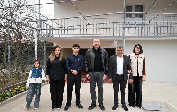 Президент Ильхам Алиев ознакомился с работами, проделанными в селе Ашагы Оратаг Агдеринского района