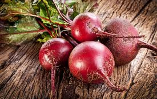 Врач рассказала, кому нельзя есть свеклу