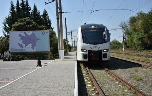 ADY ilk dəfə regiondaxili marşrut üzrə sərnişin daşımalarına başlayıb