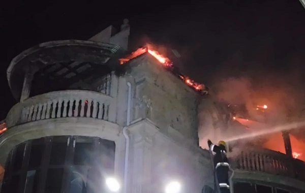 Xeyriyyəçi şəxsin villası külə döndü: Ağstafadakı yanğının TƏFƏRRÜATI - VİDEO