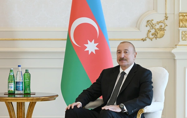 Prezident İlham Əliyevin Laos Prezidenti ilə təkbətək görüşü olub