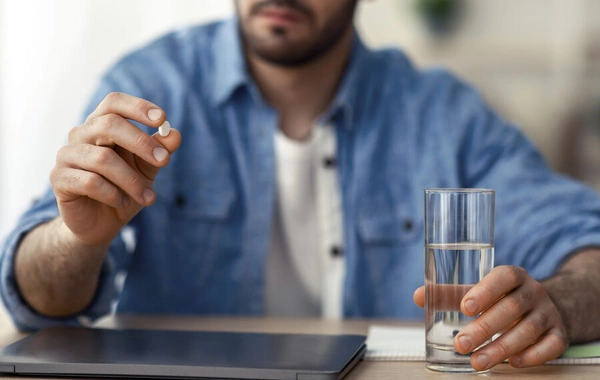 Названы два опасных побочных эффекта популярного обезболивающего