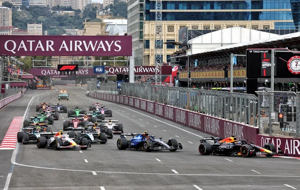 Formula 2 üzrə Azərbaycan Qran-prisində sprint yarışı başlayıb
