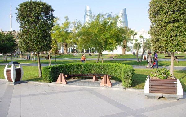 Buildings are being demolished in Baku to create a new park