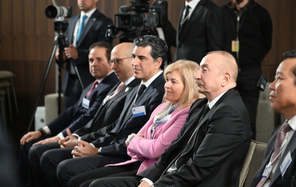 Президент Ильхам Алиев в Давосе принял участие в мероприятии "Завтрак с руководством Азербайджана"