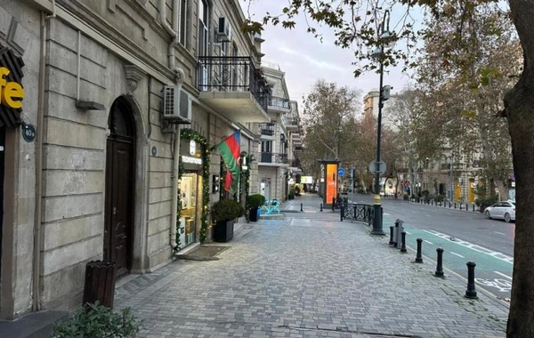 Bayram tədbirlərindən sonra Bakının küçə və parkları tam təmizlənib