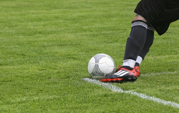 Mingəçevirdə futbol oynayanda qəfil vəfat edən tələbənin FOTOSU