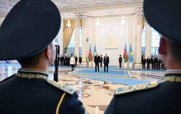 В Астане состоялась церемония официальной встречи Президента Азербайджана Ильхама Алиева