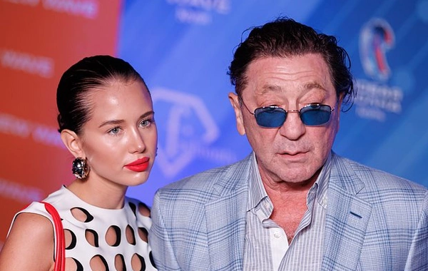 19-year-old Leps' bride announced the cancellation of the wedding with the singer