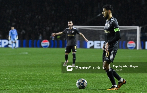 Abdullah Zubir Qarabağın heyətində yubiley matçına çıxıb