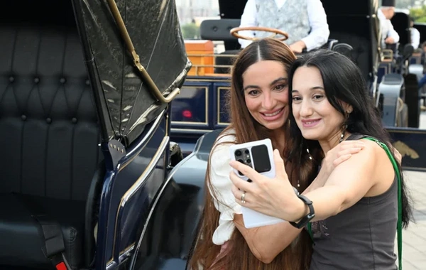 Leyla və Arzu Əliyevalar Dənizkənarı Milli Parkda açılış və təqdimat mərasimlərində iştirak ediblər