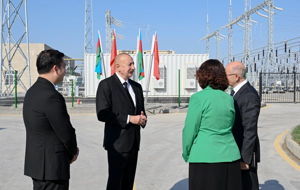 İlham Əliyev "Qobustan" Günəş Elektrik Stansiyasının açılışında iştirak edib