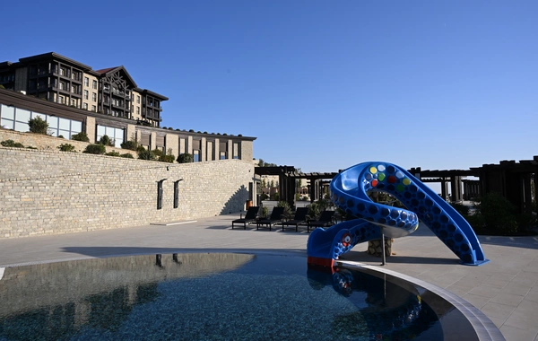İlham Əliyev Şamaxıda "Meysari Grand Hotel & SPA" kompleksinin açılışını edib