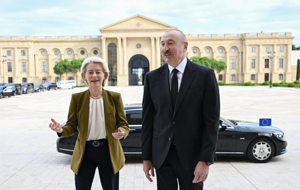 Ilham Aliyev held a one-on-one meeting with the President of the European Commission